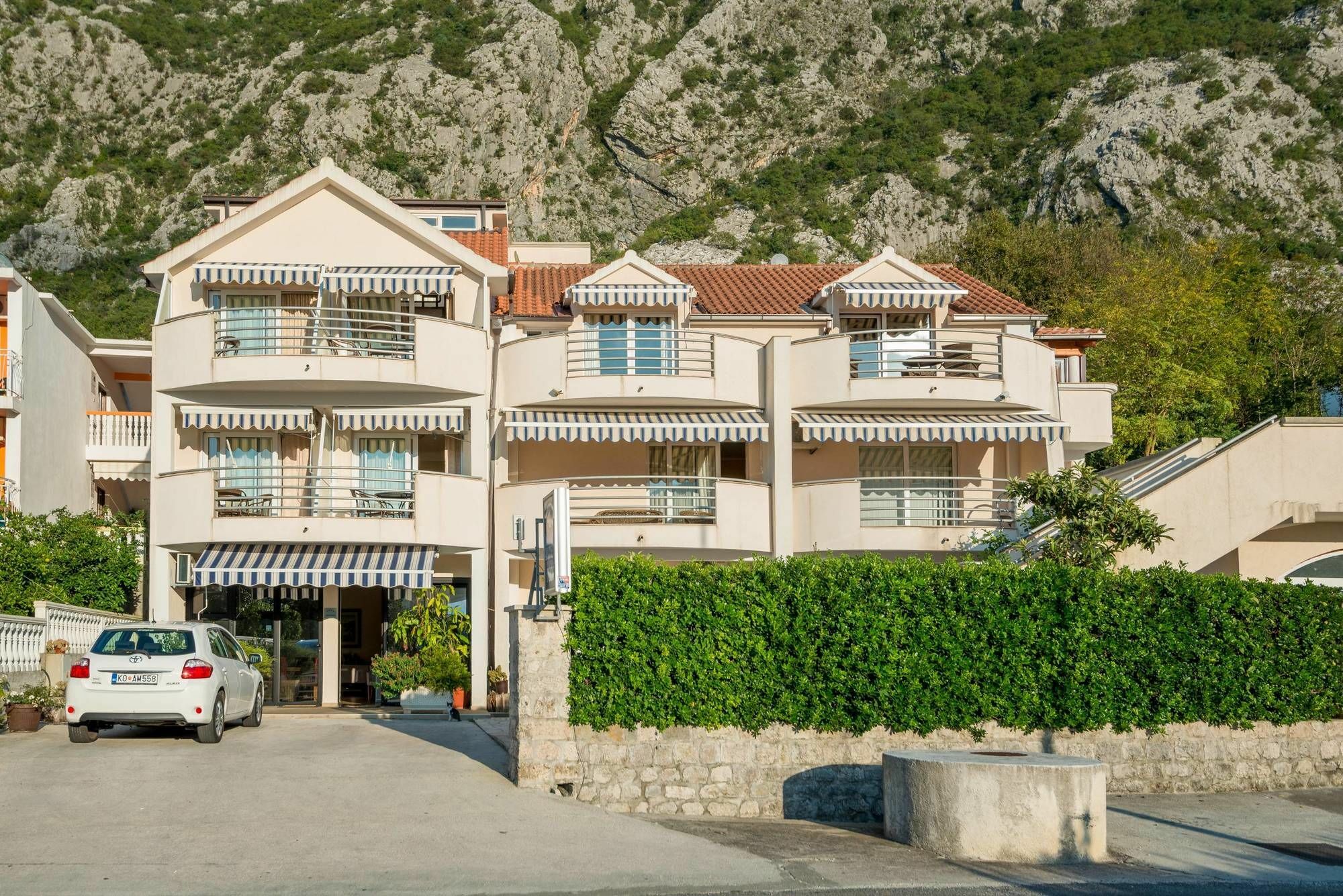 Apartments Ivardic Kotor Exterior photo